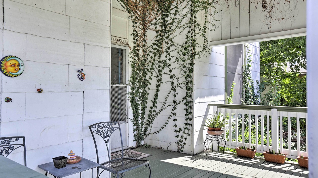 Photo of Patio Balcony in Northwest Los Angeles Heights