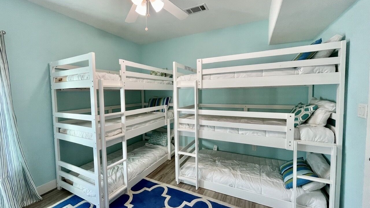 Photo of Bedroom in Port Bolivar
