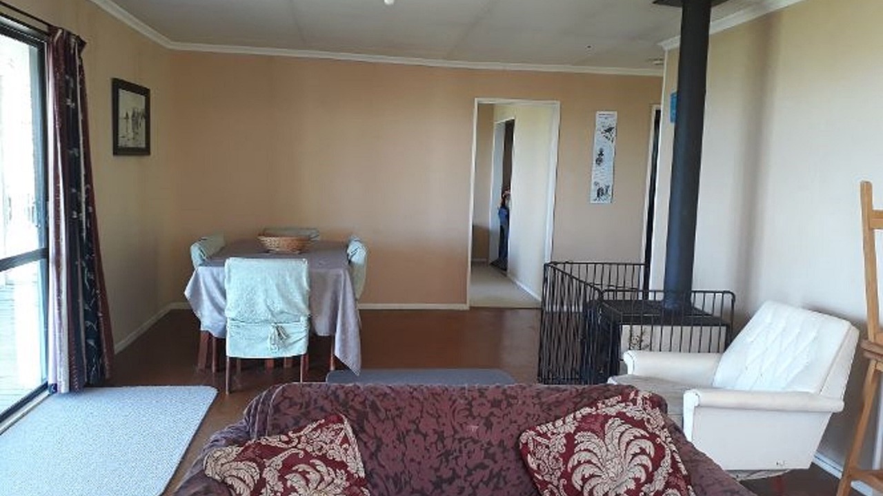 Photo of Livingroom in Mataikona