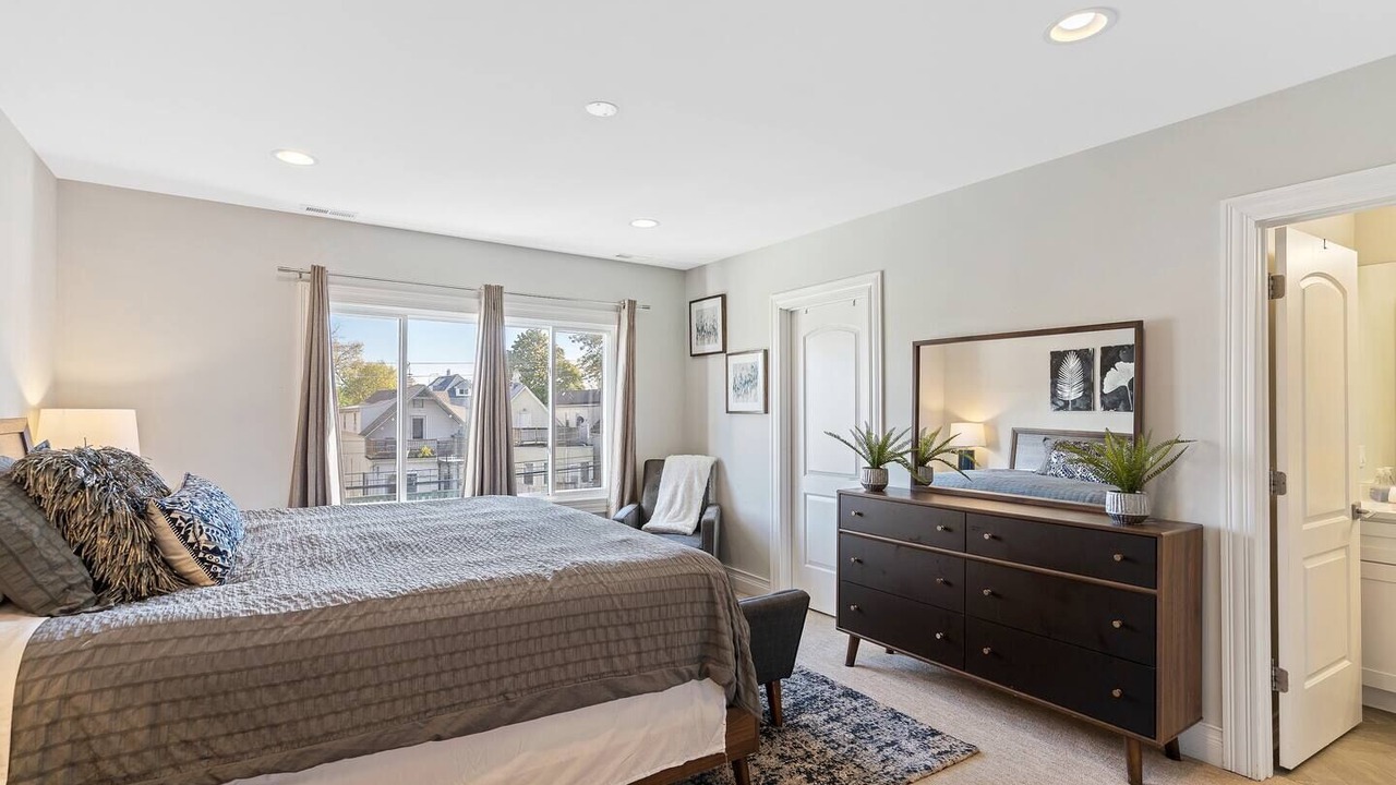 Photo of Bedroom in Avondale