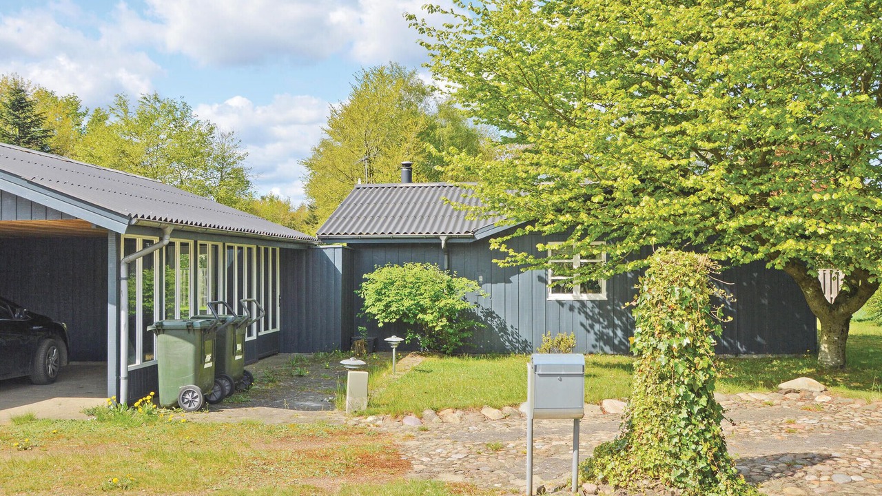 Photo of Others in Sunds