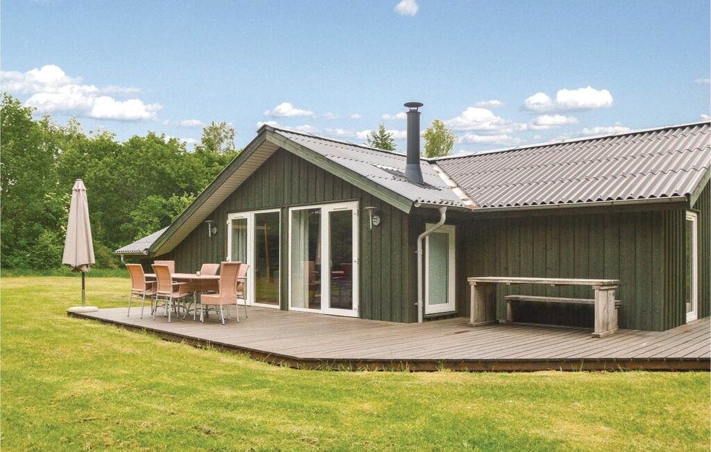 Photo of Outdoor in Skygge