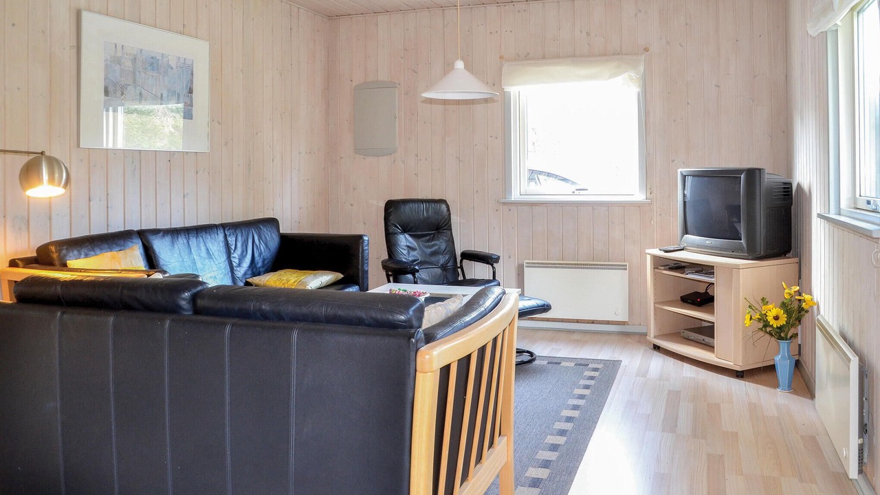 Photo of Others in Skygge