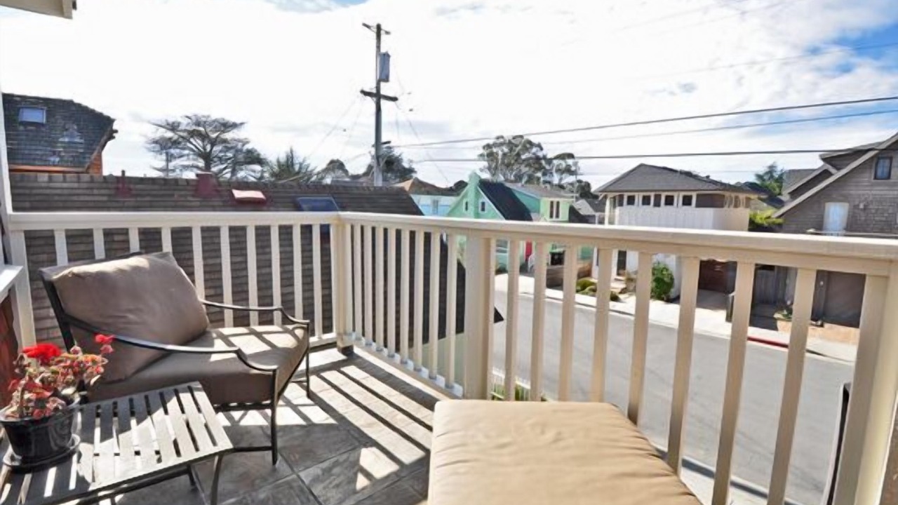 Photo of Patio Balcony in Seabright