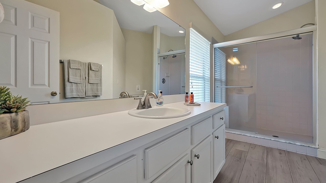 Photo of Bathroom in Ridgewood Lakes
