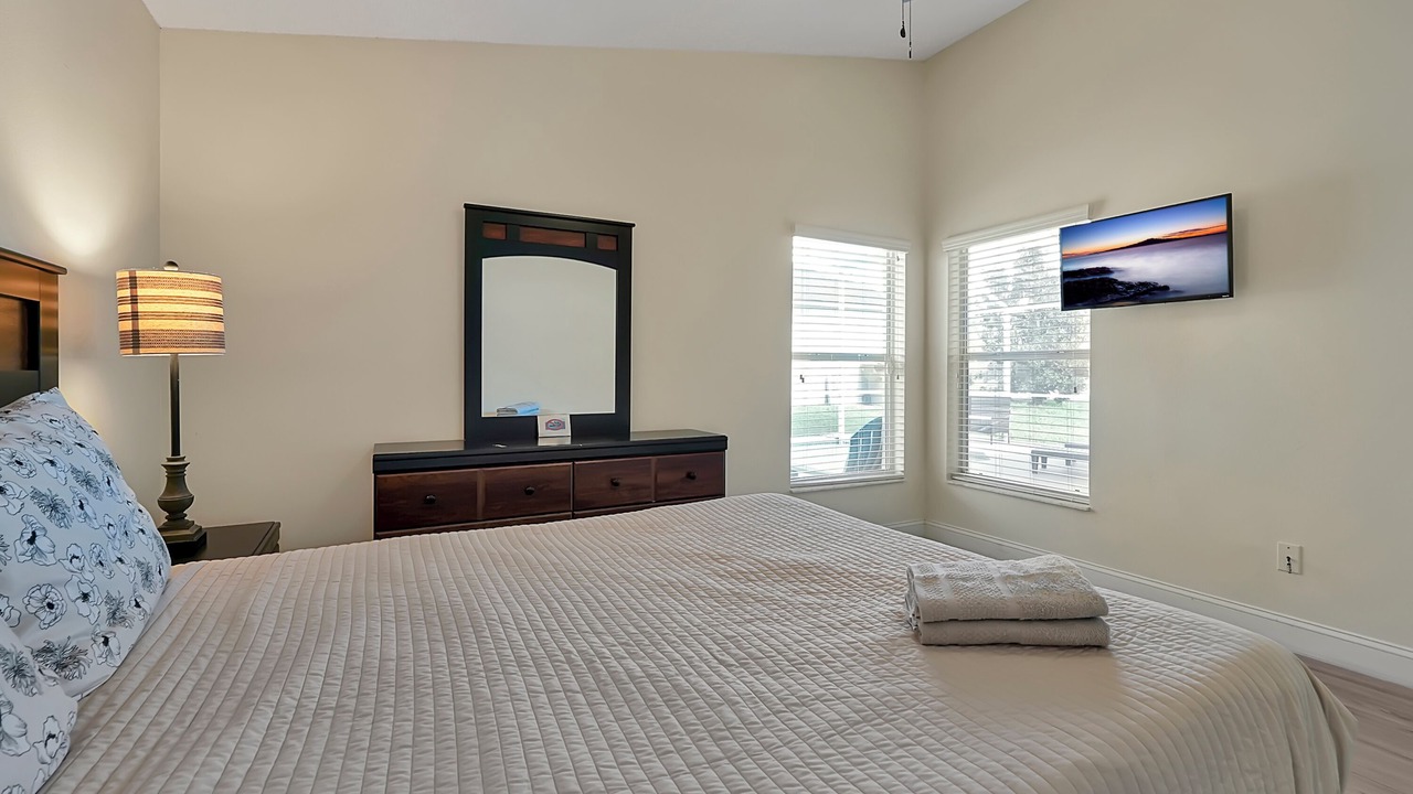 Photo of Bedroom in Ridgewood Lakes