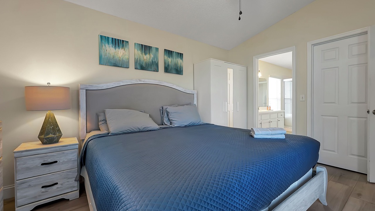 Photo of Bedroom in Ridgewood Lakes
