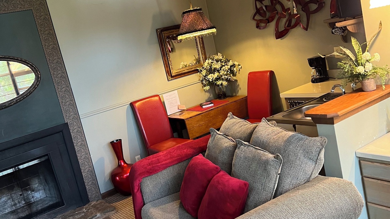 Photo of Livingroom in Eureka Springs