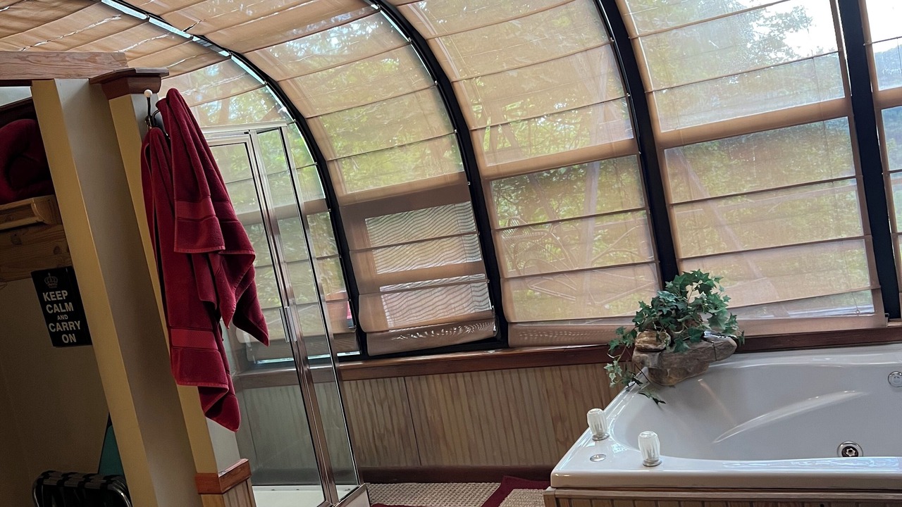 Photo of Bathroom in Eureka Springs