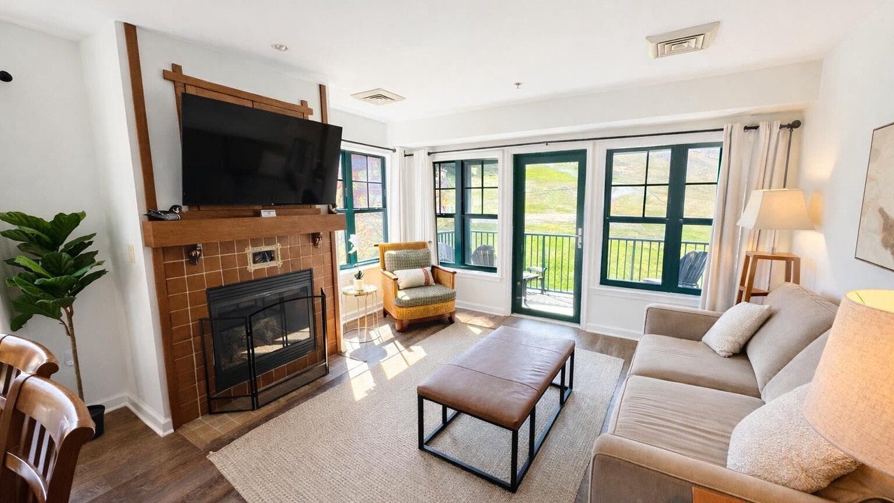 Photo of Livingroom in Vernon