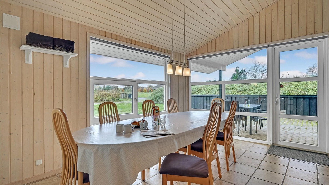 Photo of Others in Hovborg