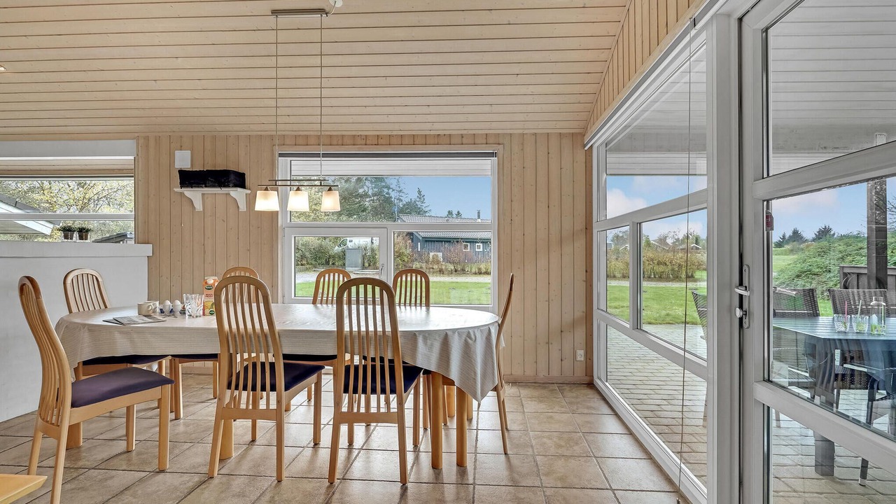 Photo of Others in Hovborg