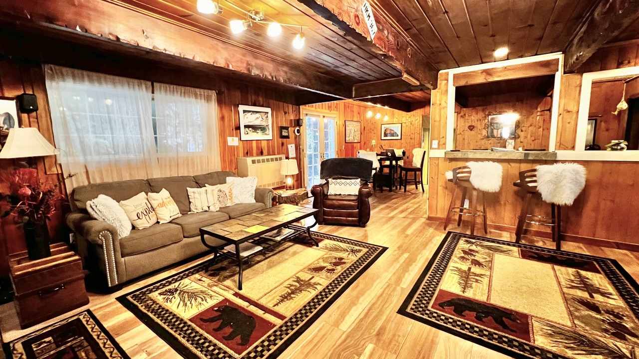 Photo of Bedroom in Fish Camp