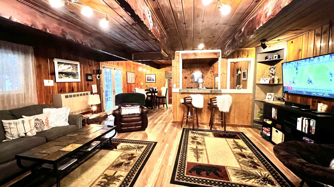 Photo of Bedroom in Fish Camp