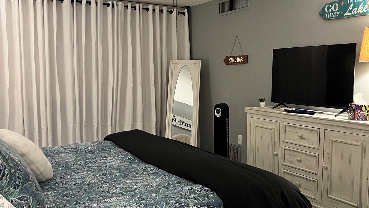 Photo of Bedroom in Mid America