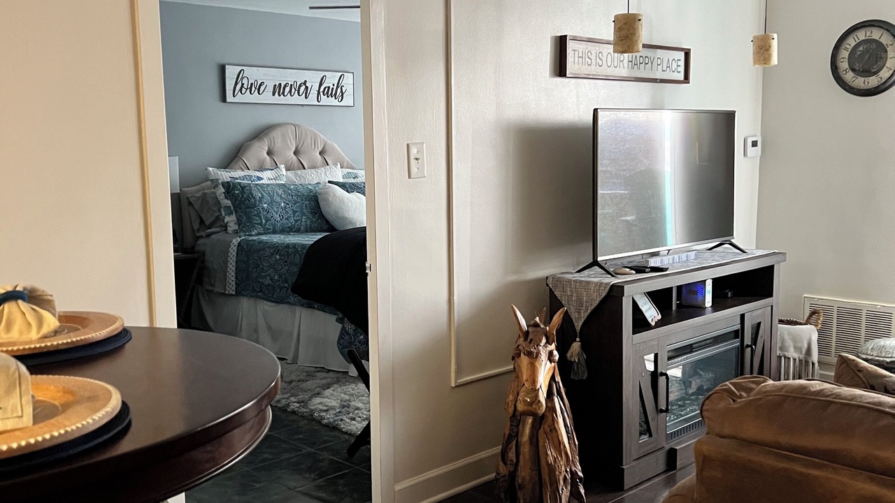 Photo of Bedroom in Mid America
