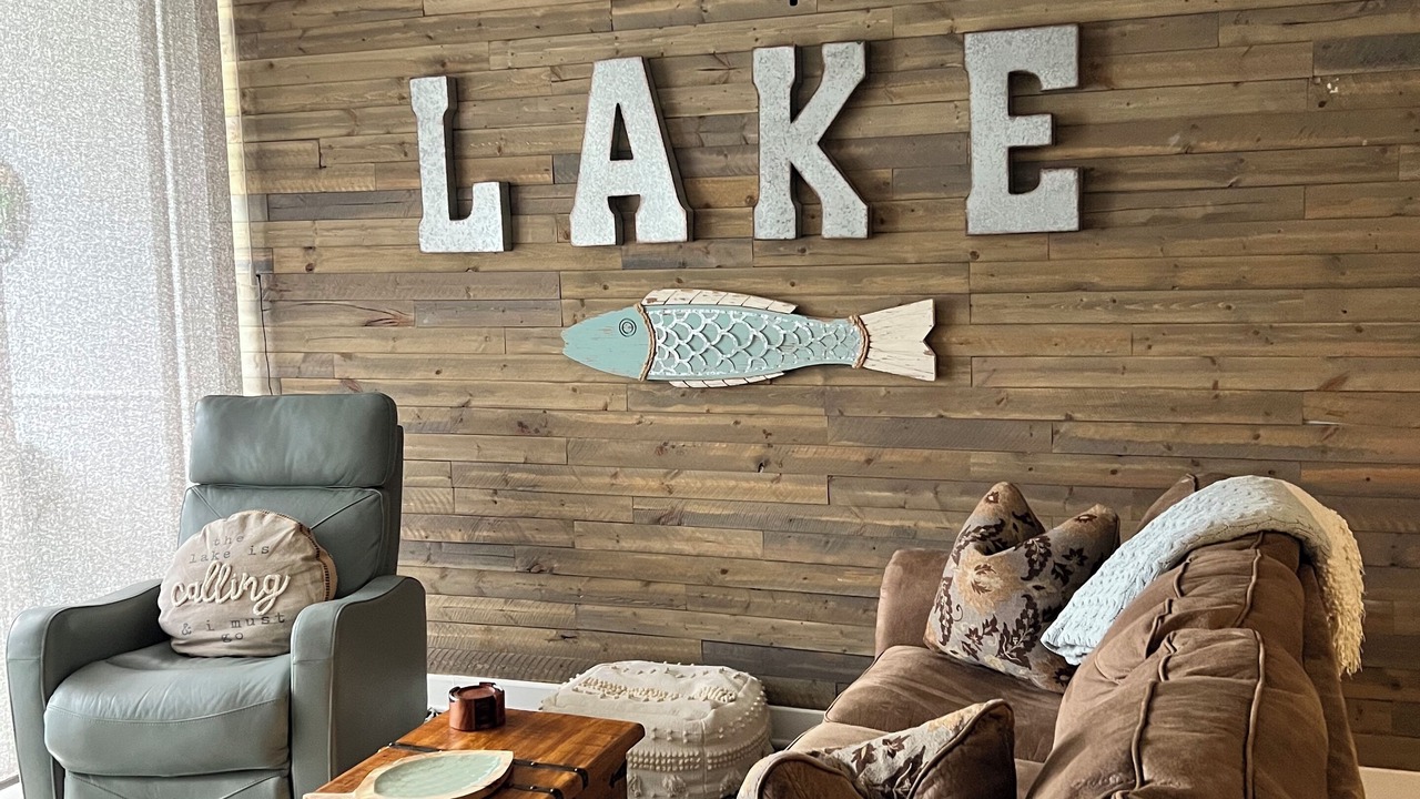 Photo of Livingroom in Mid America
