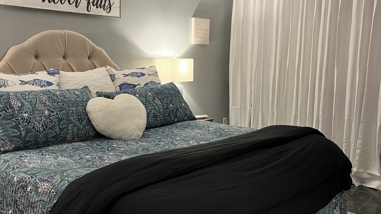 Photo of Bedroom in Mid America