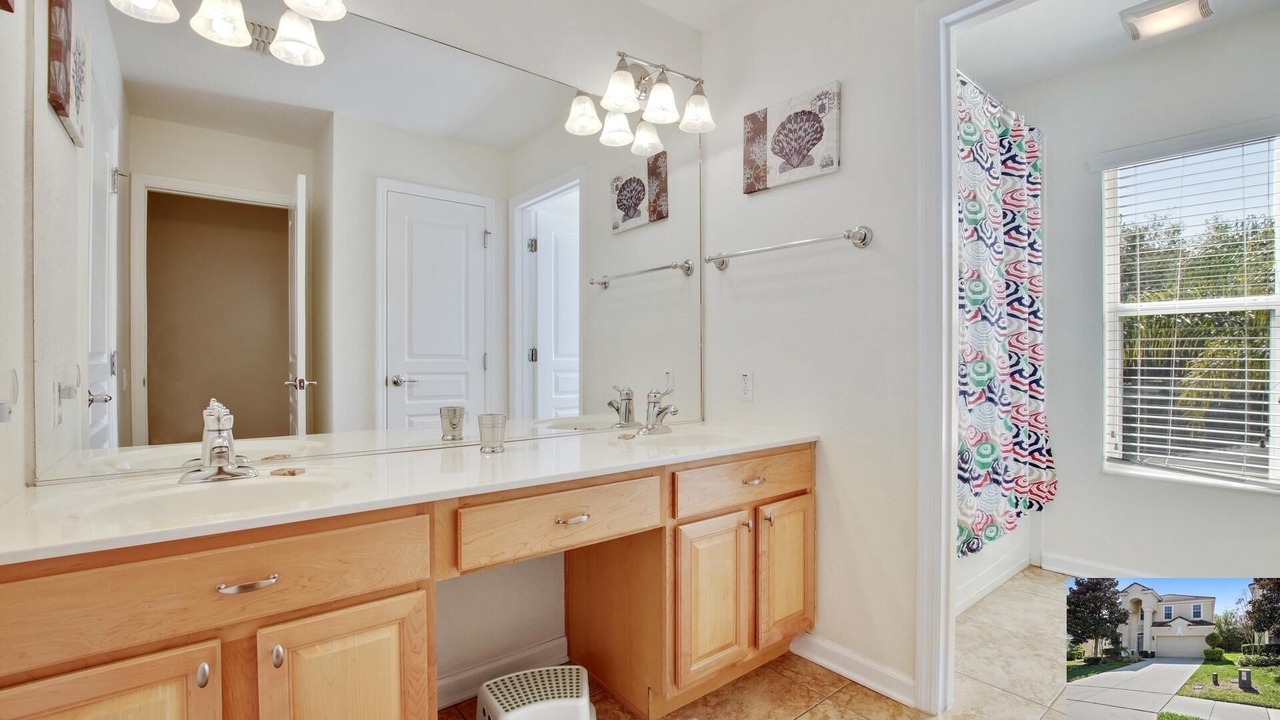 Photo of Bathroom in Windsor Hills