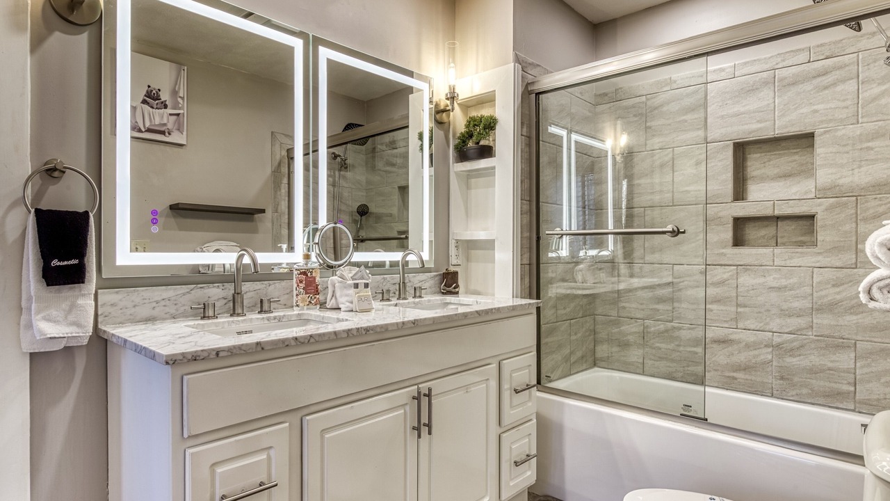 Photo of Bathroom in Sevierville