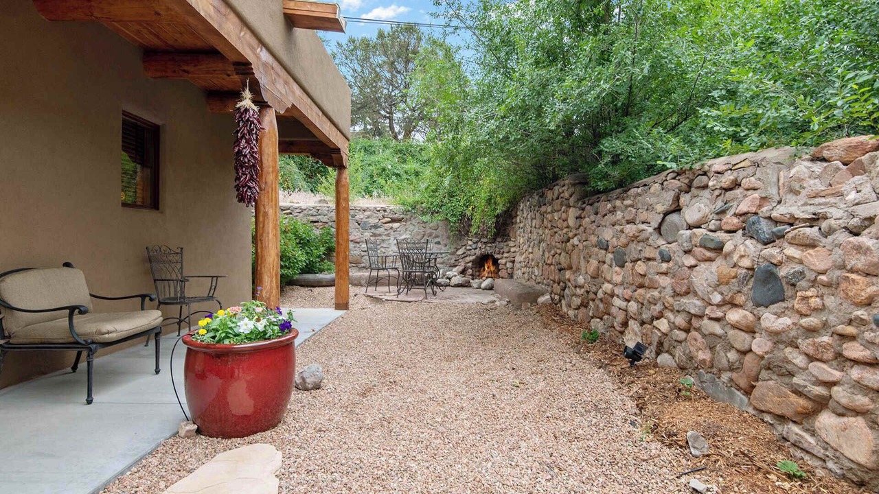 Photo of Patio Balcony in Northeast Santa Fe