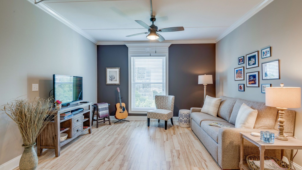Photo of Bedroom in Music Row