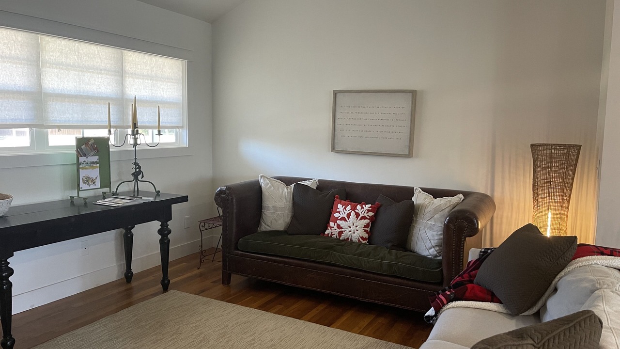 Photo of Livingroom in Tech Terrace