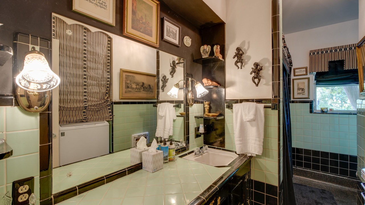 Photo of Bathroom in Bel Meade