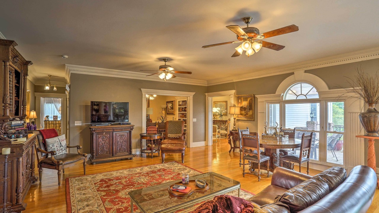 Photo of Bedroom in Cedar Hill