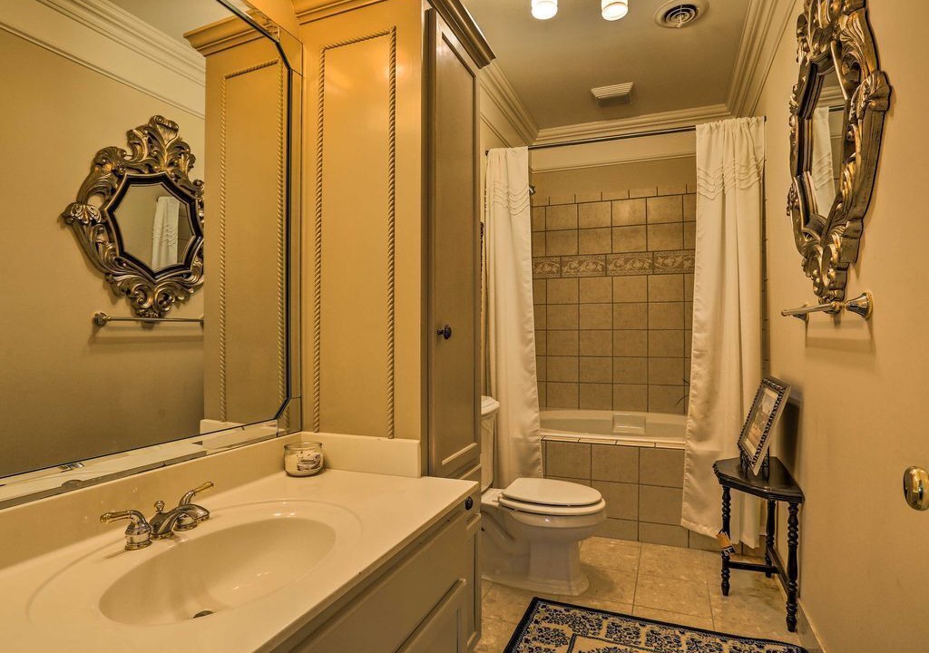 Photo of Bathroom in Cedar Hill