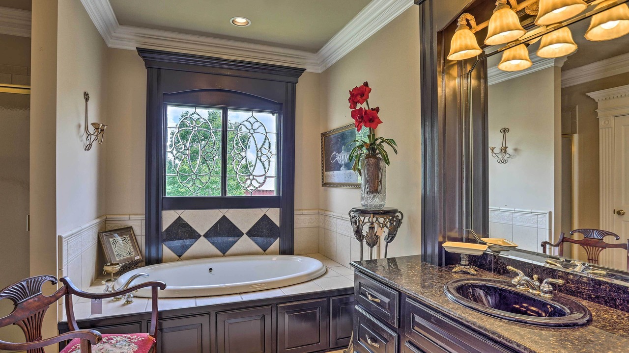 Photo of Bathroom in Cedar Hill