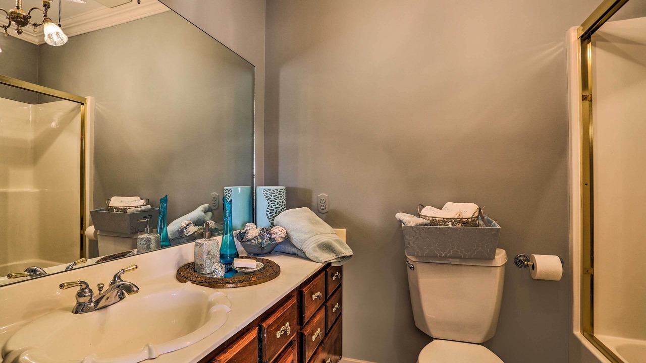 Photo of Bathroom in Cedar Hill