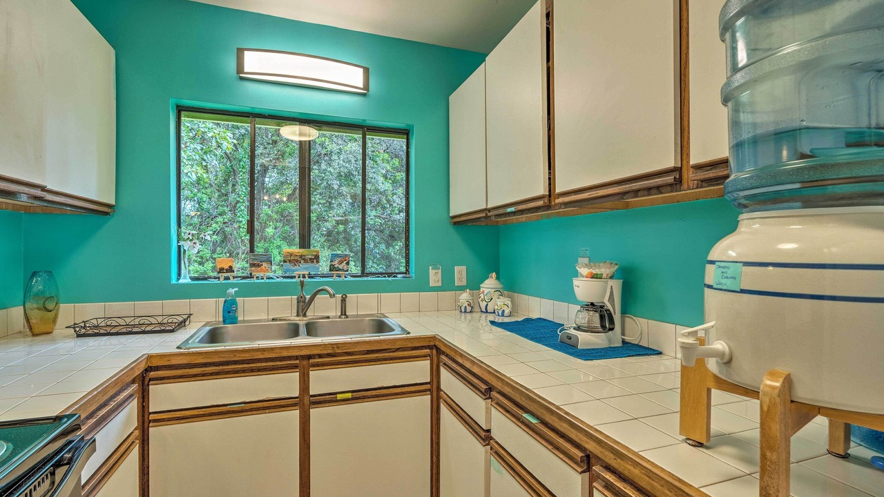 Photo of Kitchen in Naalehu