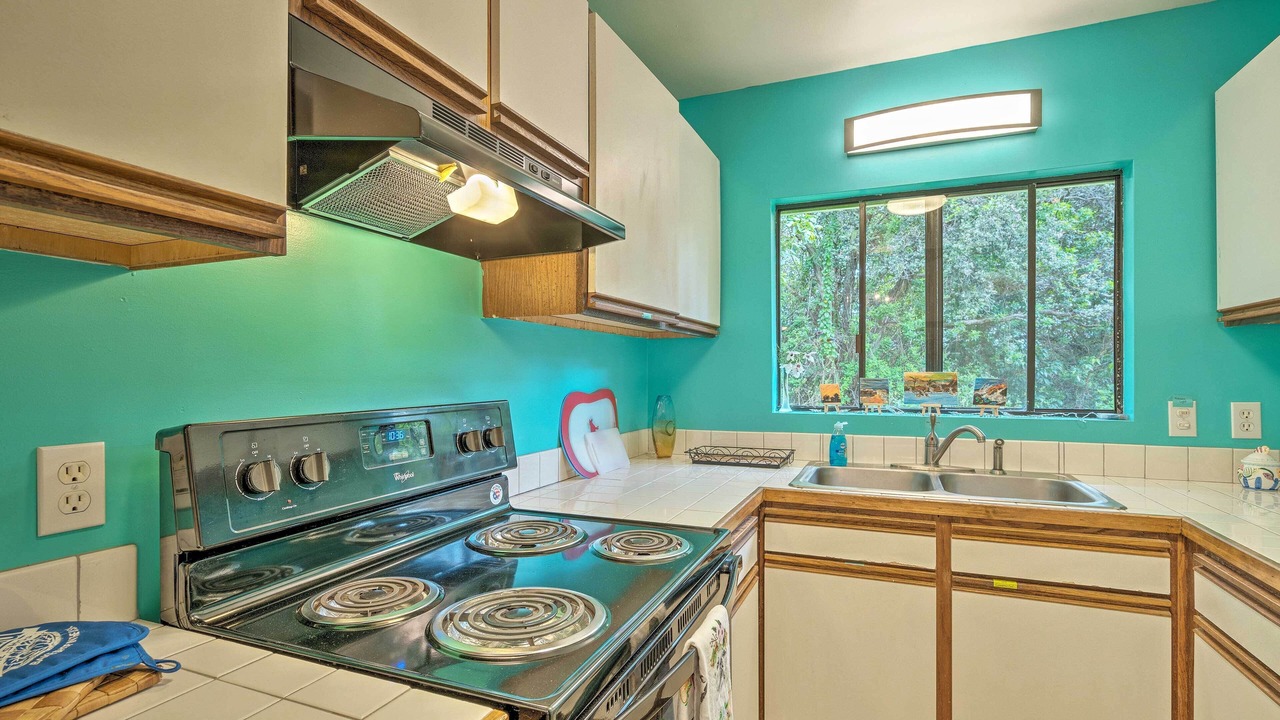 Photo of Kitchen in Naalehu