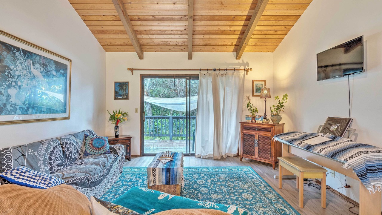 Photo of Bedroom in Naalehu