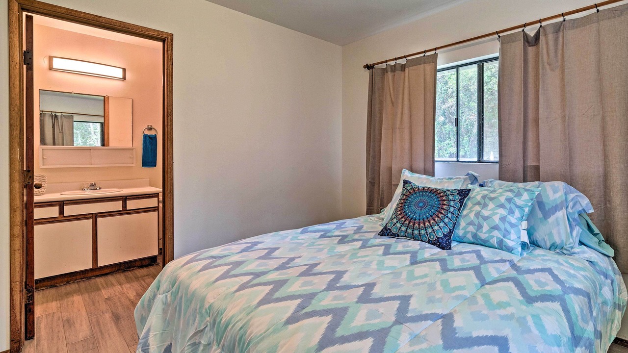 Photo of Bedroom in Naalehu