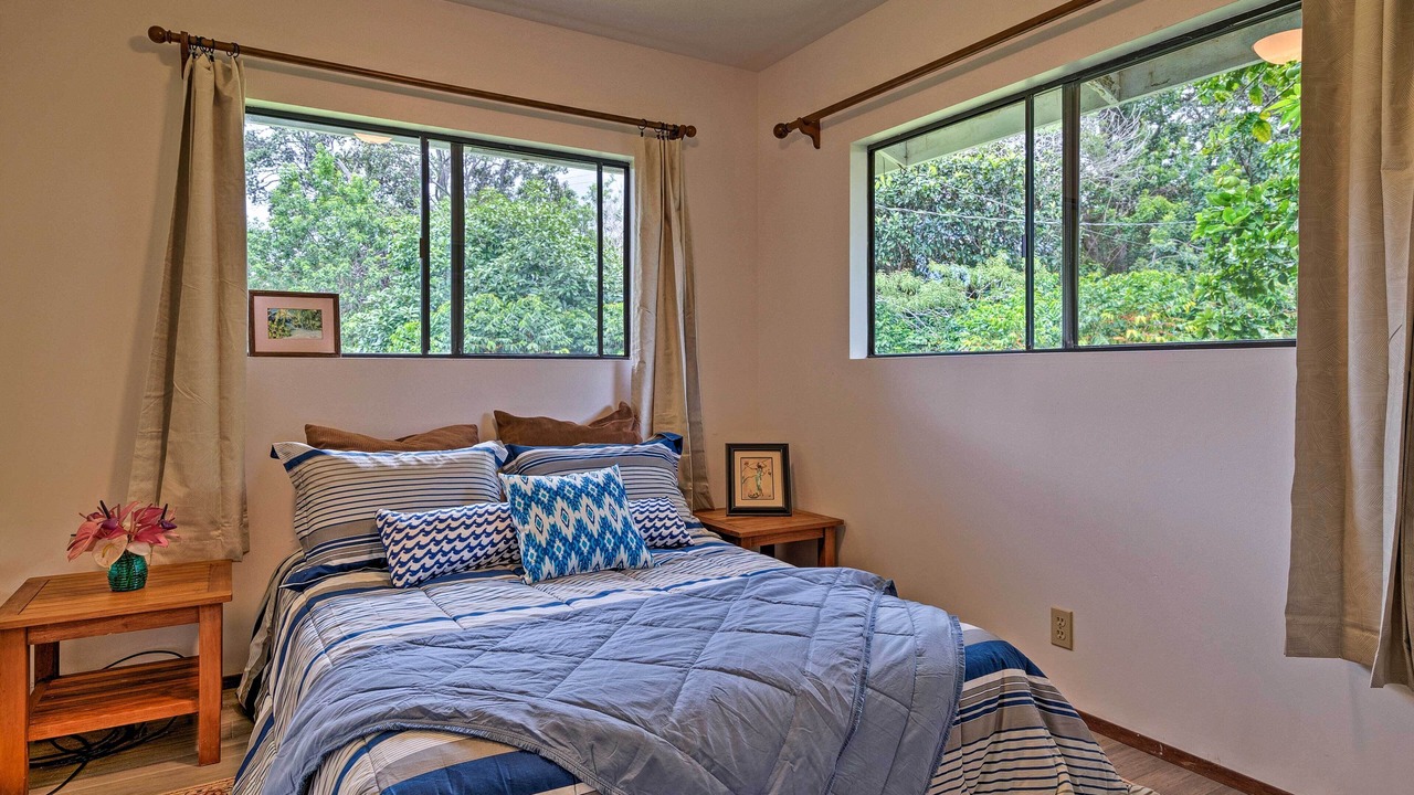 Photo of Others in Naalehu