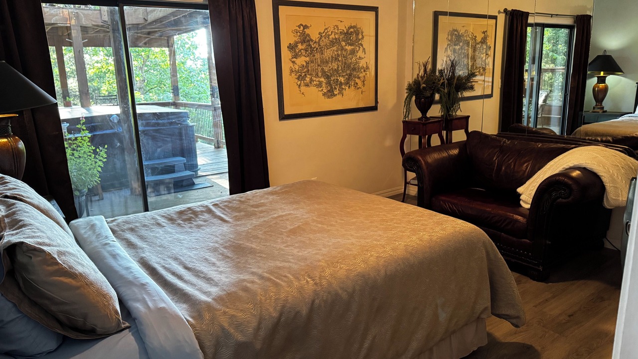 Photo of Bedroom in Sylvan Shores