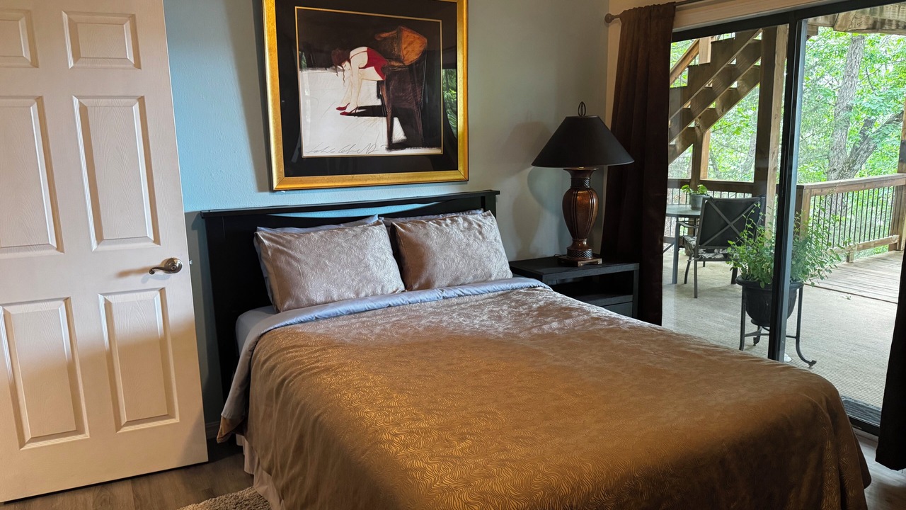Photo of Bedroom in Sylvan Shores