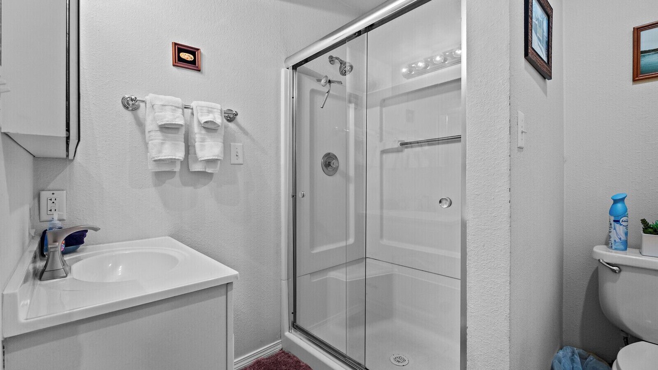 Photo of Bathroom in Sylvan Shores
