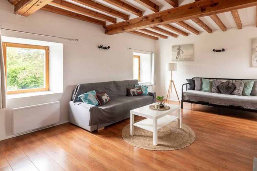 Photo of Livingroom in Les Champs-de-Losque