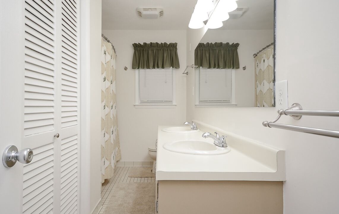 Photo of Bathroom in Saxony Forest