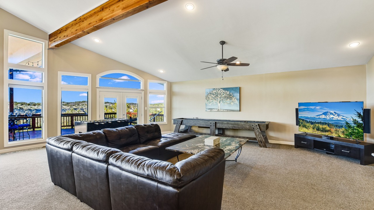 Photo of Livingroom in Highland Lake Estates