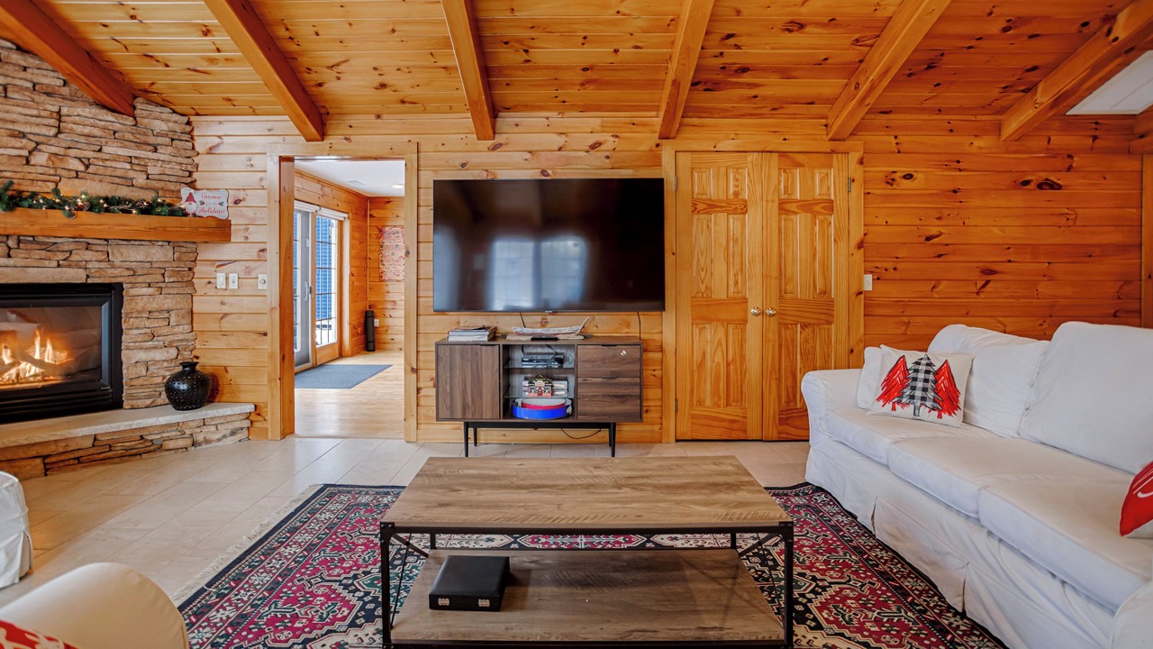 Photo of Livingroom in Honeoye