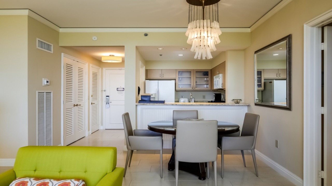 Photo of Livingroom in Key Biscayne