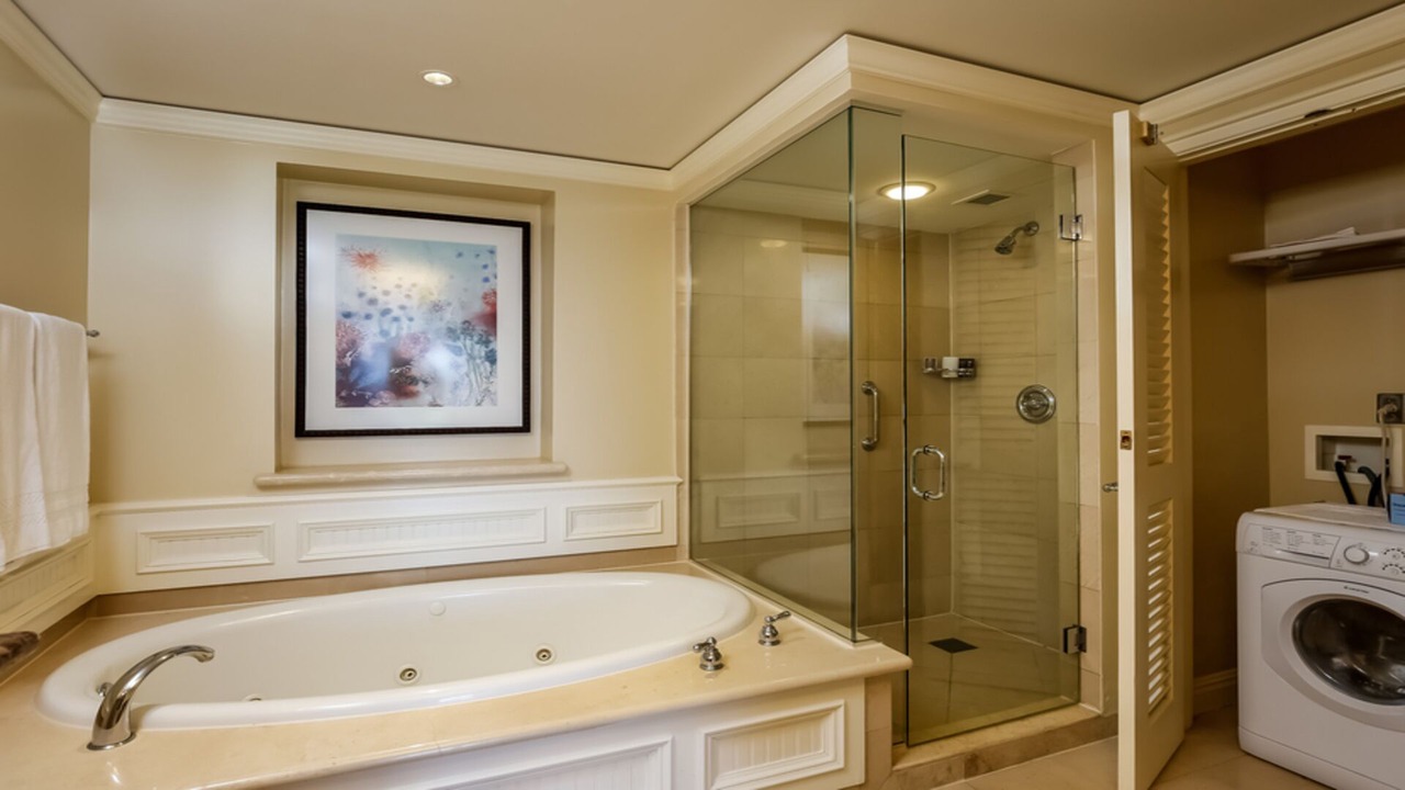 Photo of Bathroom in Key Biscayne