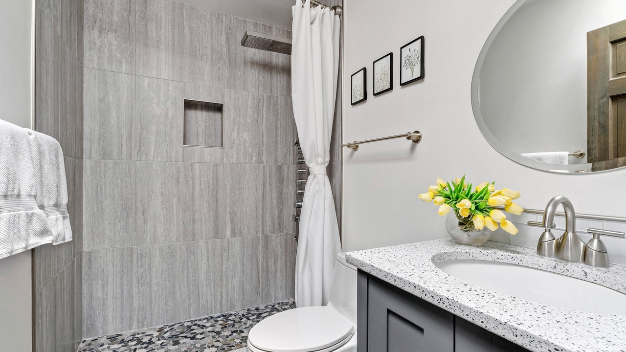 Photo of Bathroom in Nambe Pueblo