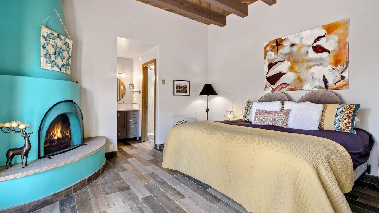 Photo of Bedroom in Nambe Pueblo