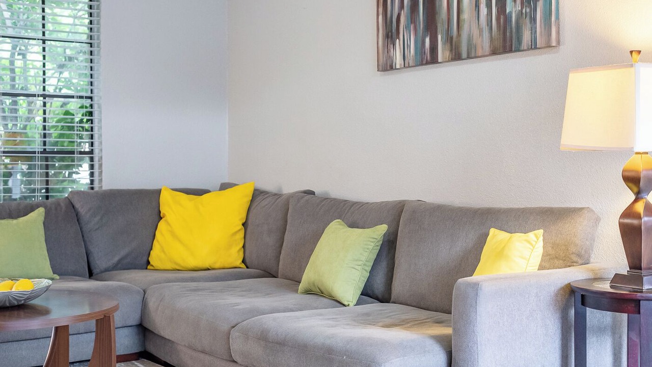 Photo of Livingroom in Riverbend of Camino Real