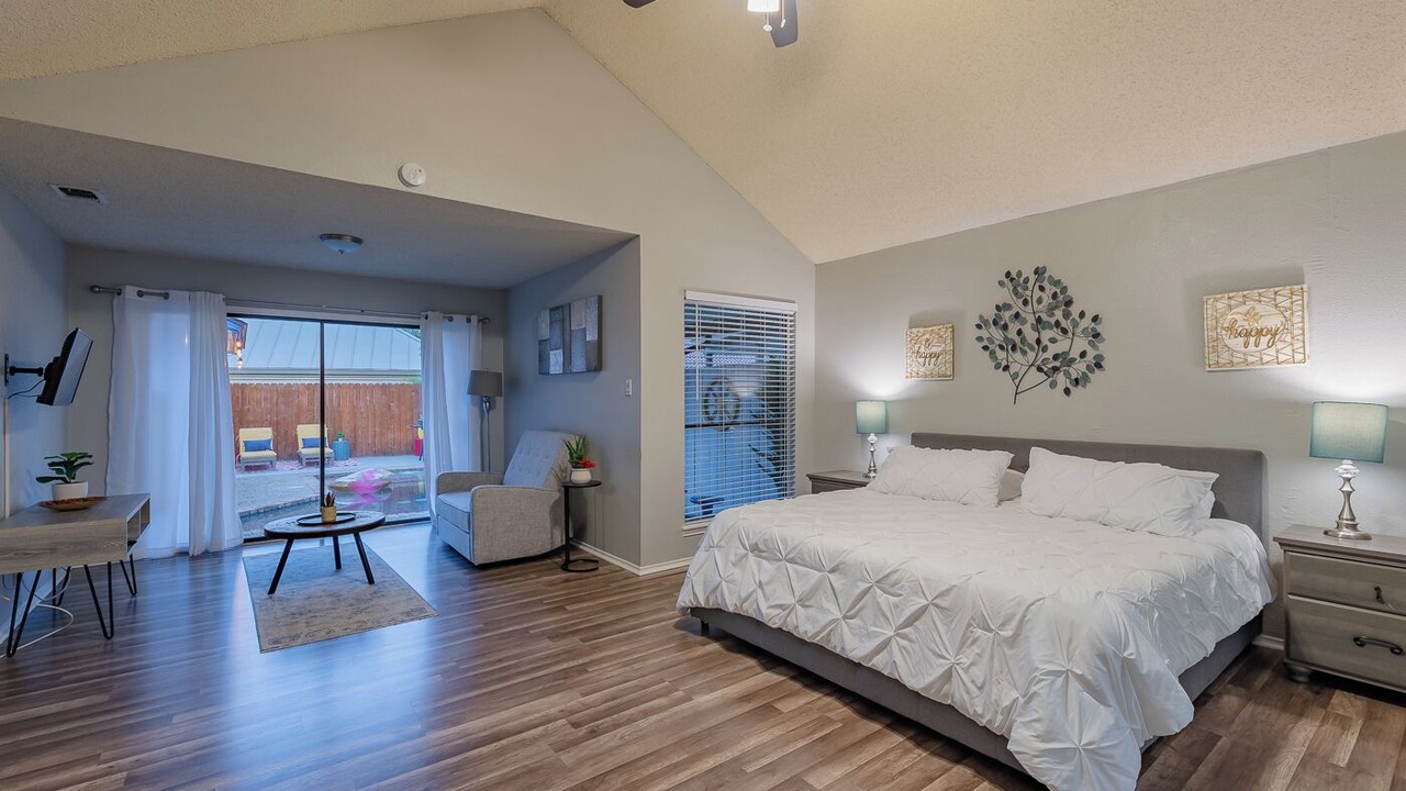 Photo of Bedroom in Riverbend of Camino Real
